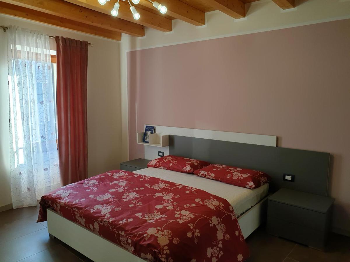Dimora Rosso San Zeno - Wifi Veloce E Adatto Per Famiglie Verona Exterior foto